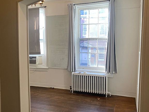 4th image of 409 Cameron St #6