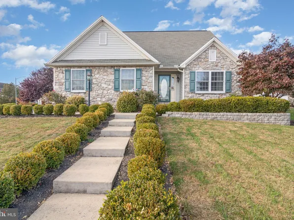 3250 Jonagold Dr, Harrisburg, PA 17110