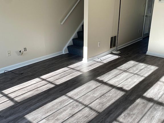 2nd image of 652 Windwood Dr