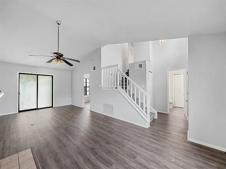 28 Brewster Ct — Photo 30