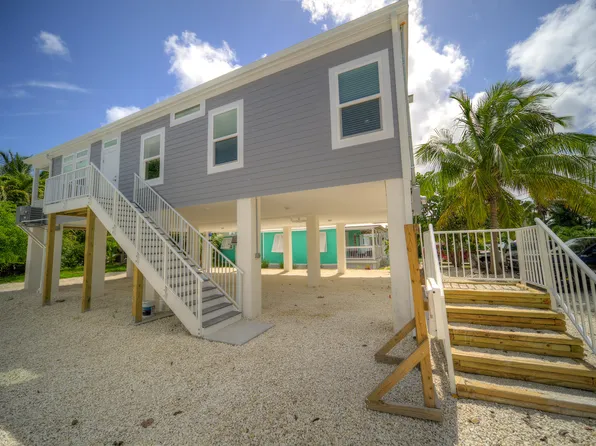 19590 Mayan St, Sugarloaf Key, FL 33042