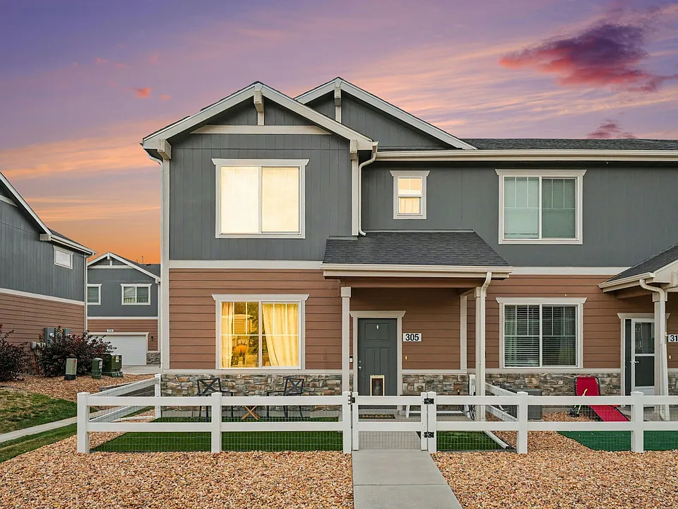 305 Oriole Way