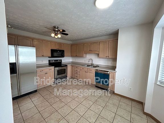2nd image of 2456 Homeland Ct