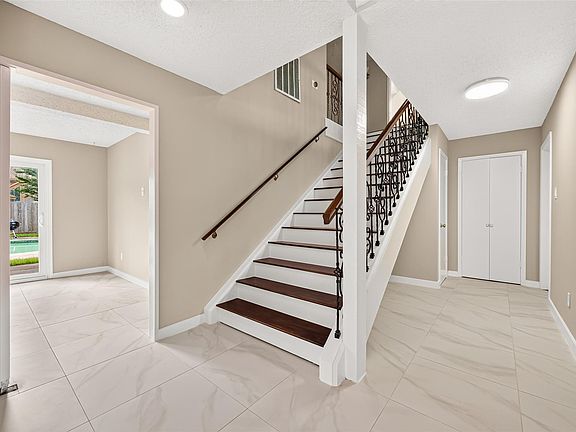4th image of 8326 Tiger Ln