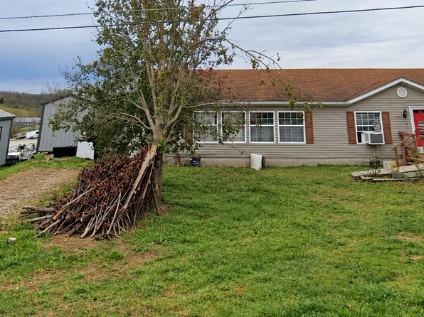 7017 Lake Ridge Dr, Maysville, KY 41056