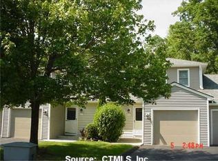 72 Brookside Vlg, Enfield, CT 06082