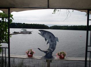 60 Pleasant Valley Rd, Amesbury, MA 01913