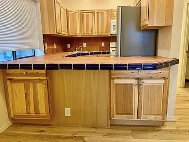 13 E Dupont Ave — Photo 4