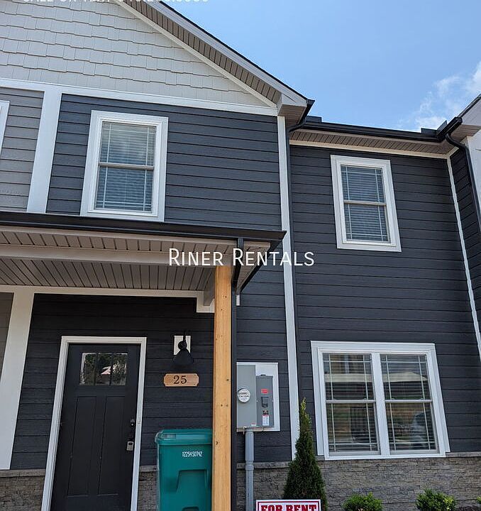 1st image of 25 Barnyard Cir