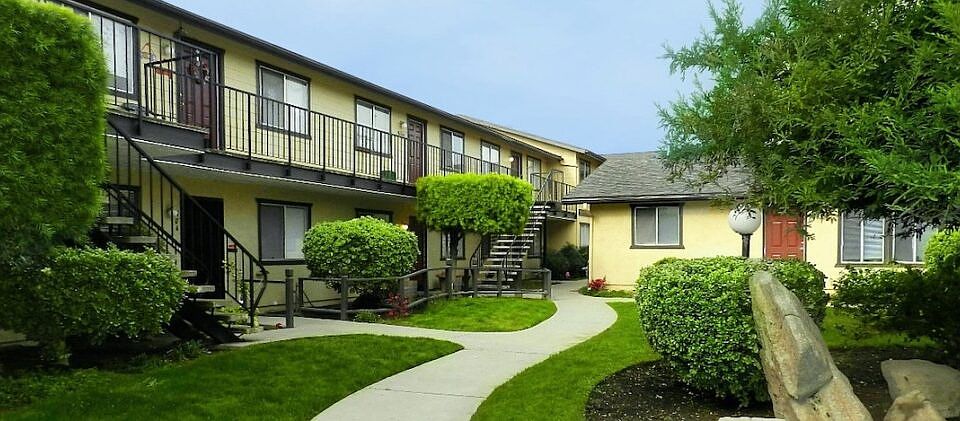 1st image of 581 W Lincoln Ave APT 101