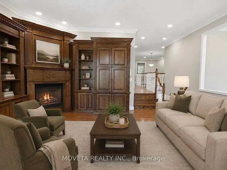30 Briardale Pl — Photo 10