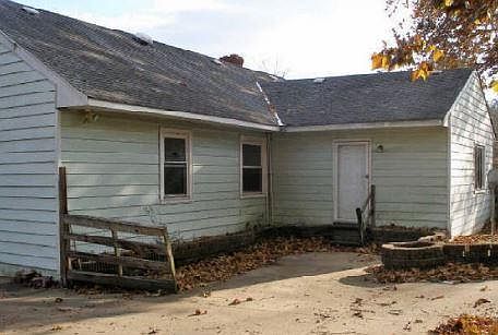 4th image of 7700 Oster Dr