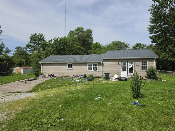 108 Oak St, Switz City, IN 47465