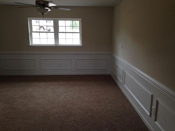 3rd image of 128 Bennett Dr #B
