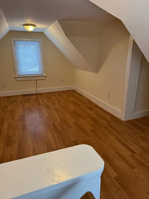 1 bed, 550 sqft, $1,000 — Photo 2