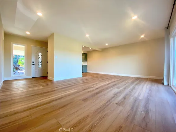1337 Shadow Ln #220, Fullerton, CA 92831