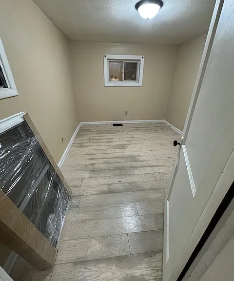 2368 Velma Ave — Photo 9