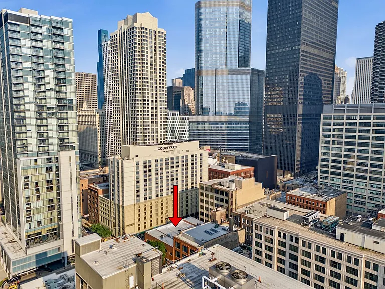444 N State St #2G — Photo 24