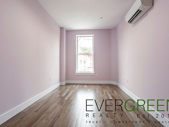 5th image of 1424 Hancock St #3