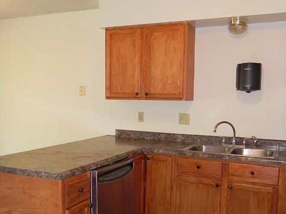 3rd image of 4404 80th Ave N