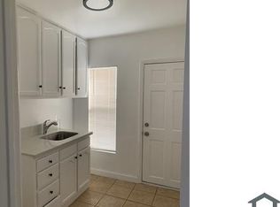 707 1/2 W 92nd St, Los Angeles, CA 90044