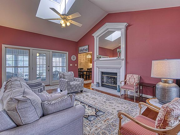 4th image of 6011 River Bluff Dr
