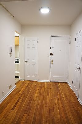 5th image of 20 W 87th St APT 3A