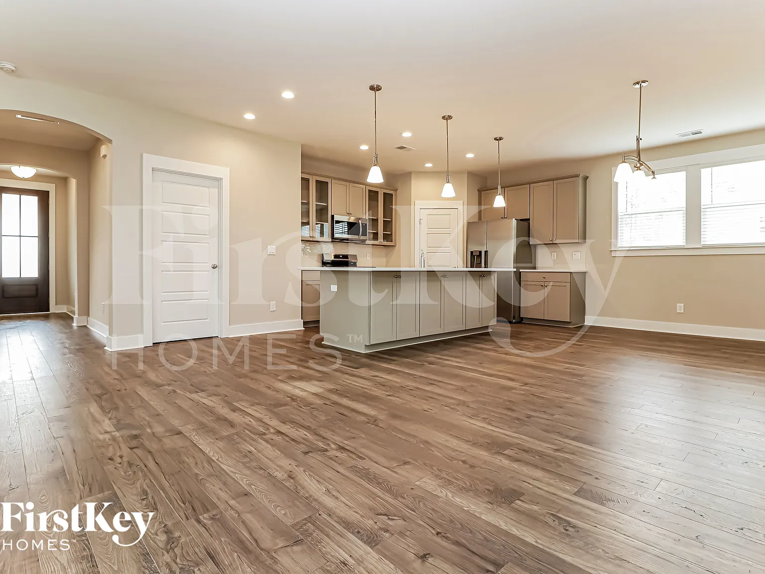 3 bed, 2.5 bath, 2700 sqft, $2,830 — Photo 4
