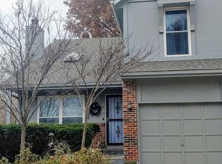 10649 W 115th St, Overland Park, KS 66210