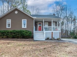 6927 Holly Bark Dr, Midlothian, VA 23112