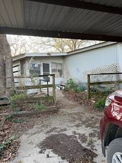 4th image of 5704 County Rd