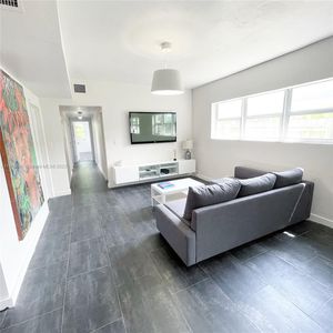 7960 Crespi Blvd, Miami Beach, FL, 33141