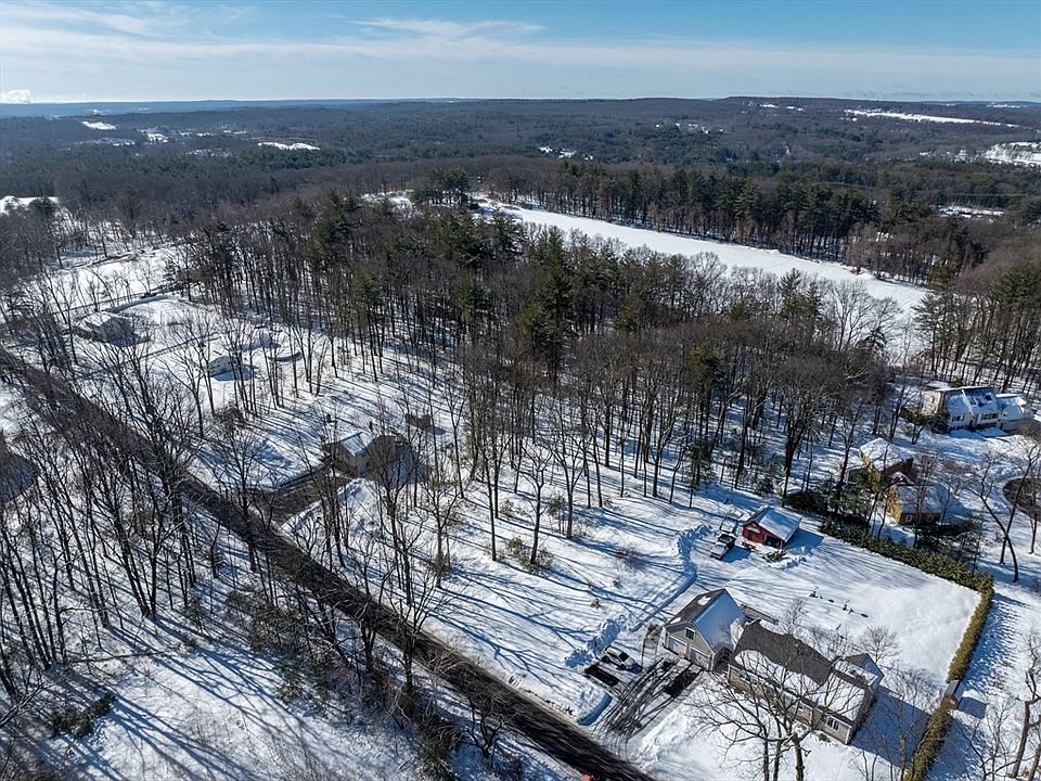 1st image of 82 Dodge Hill Rd