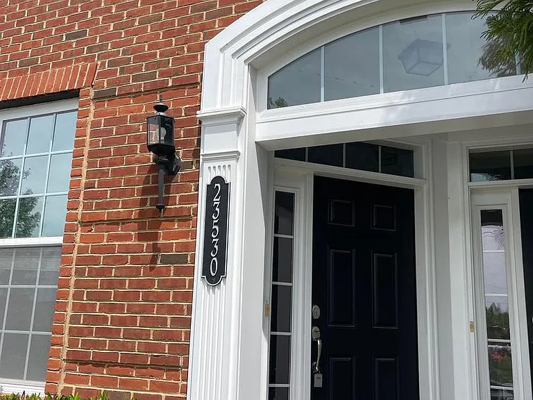 23530 Hopewell Manor Ter — Photo 2