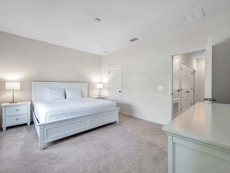 4966 Avalon Park Blvd — Photo 38