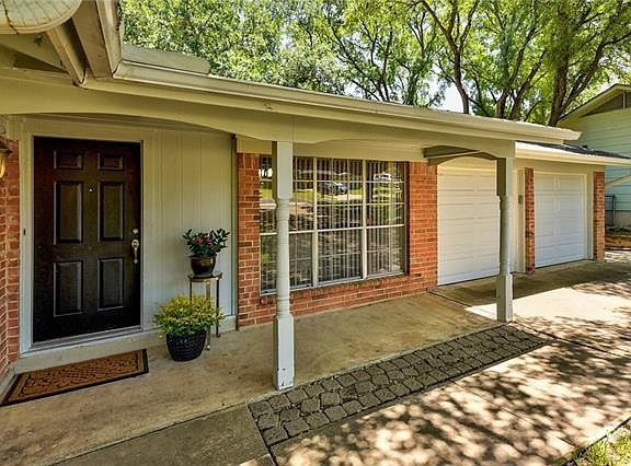 3rd image of 11509 Trinity Hill Dr