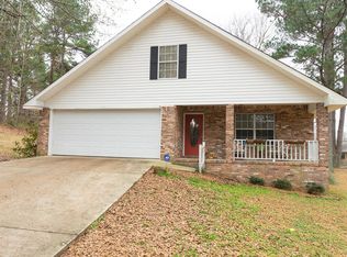 4 York Cir, Petal, MS 39465