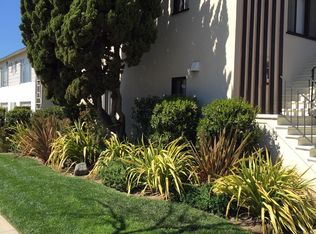 7045 1/2 W Manchester Ave FLOOR 2, Los Angeles, CA 90045