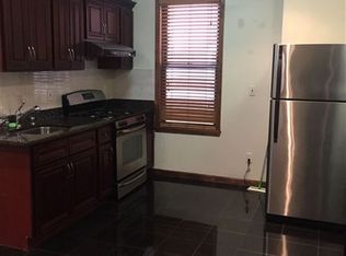 2832 33rd St, Astoria, NY 11102