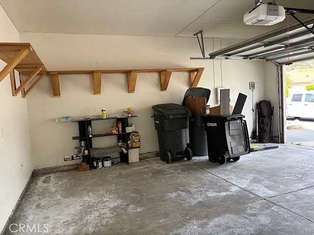 904 Bergamo Ave — Photo 28