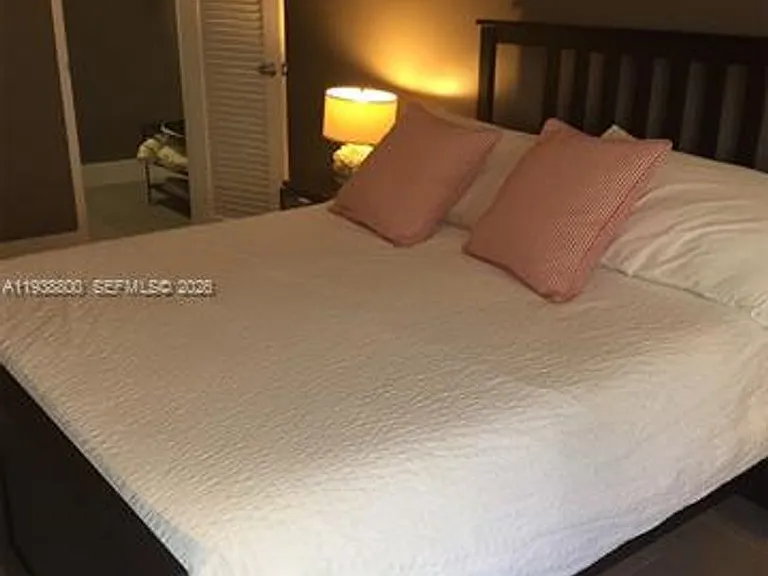 100 Lincoln Rd #314-B — Photo 18