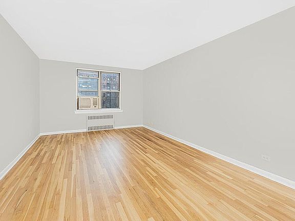 4th image of 3206 Fairfield Ave APT 4E