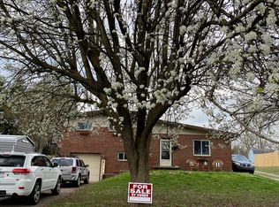 508 Elizabeth St, Williamstown, WV 26187