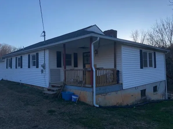 110 Blacksferry Rd, Knoxville, TN 37931
