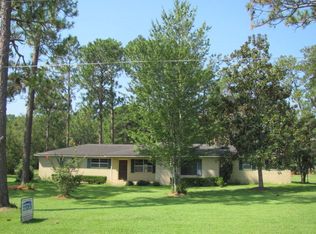38 E Camellia Rd, Hazlehurst, GA 31539