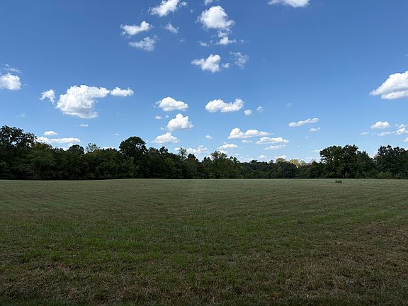 3rd image of 6064 Mc Rd