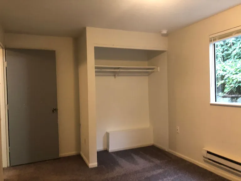1221 Franklin St — Photo 8