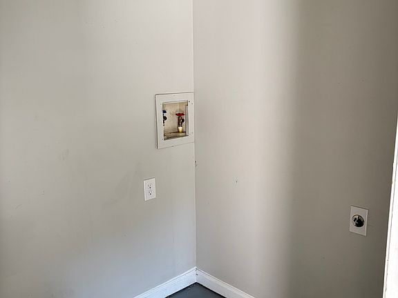 5th image of 736 Morningside Ln