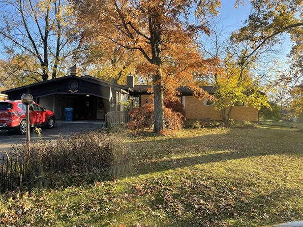 8 W Martha Jean Dr, Amelia, OH 45102