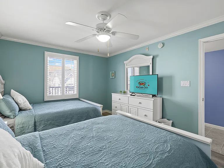 107 Somerset St #203 — Photo 17